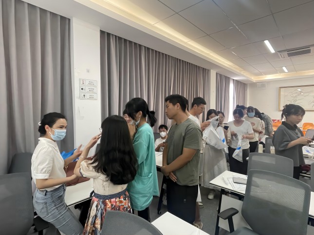 珠海人民医院皮肤科讲座照片1(1).jpg