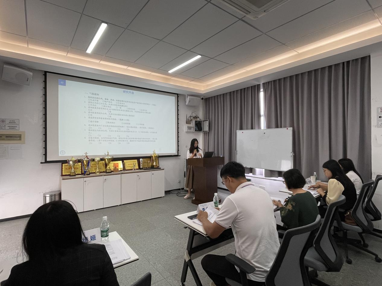 图片2-学生答辩现场.png